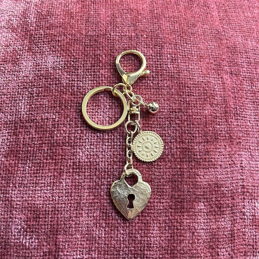 New GOLD PADLOCK HEART Bag Charm 🔒